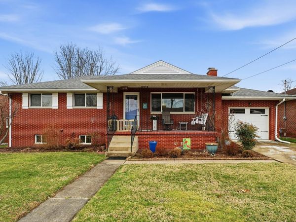 1001 Samuels Avenue, Barboursville, WV 25504