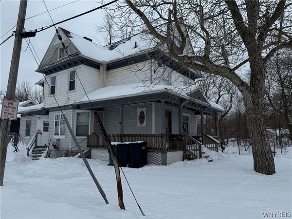 3817 Deveaux Street, Niagara Falls, NY 14305