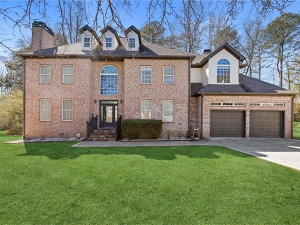 5737 Williamsburg Drive, Norcross, GA 30093