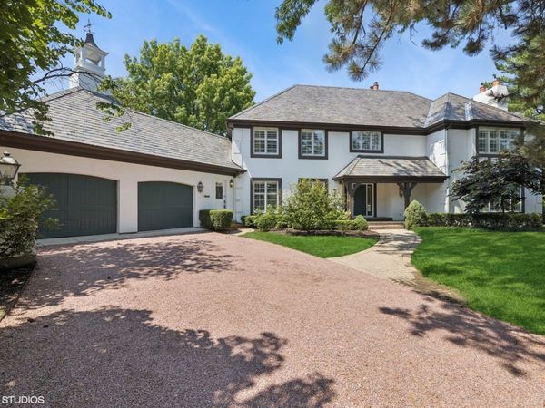 1604 Burr Ridge Club, Burr Ridge, IL 60527