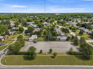 26026 SOUTHFIELD Road, Lathrup Village, MI 48076