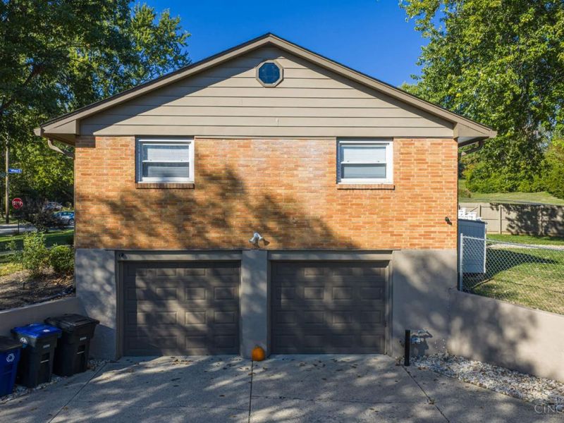 6000 Cobbleskill Court, Centerville, OH 45459 Photo 48