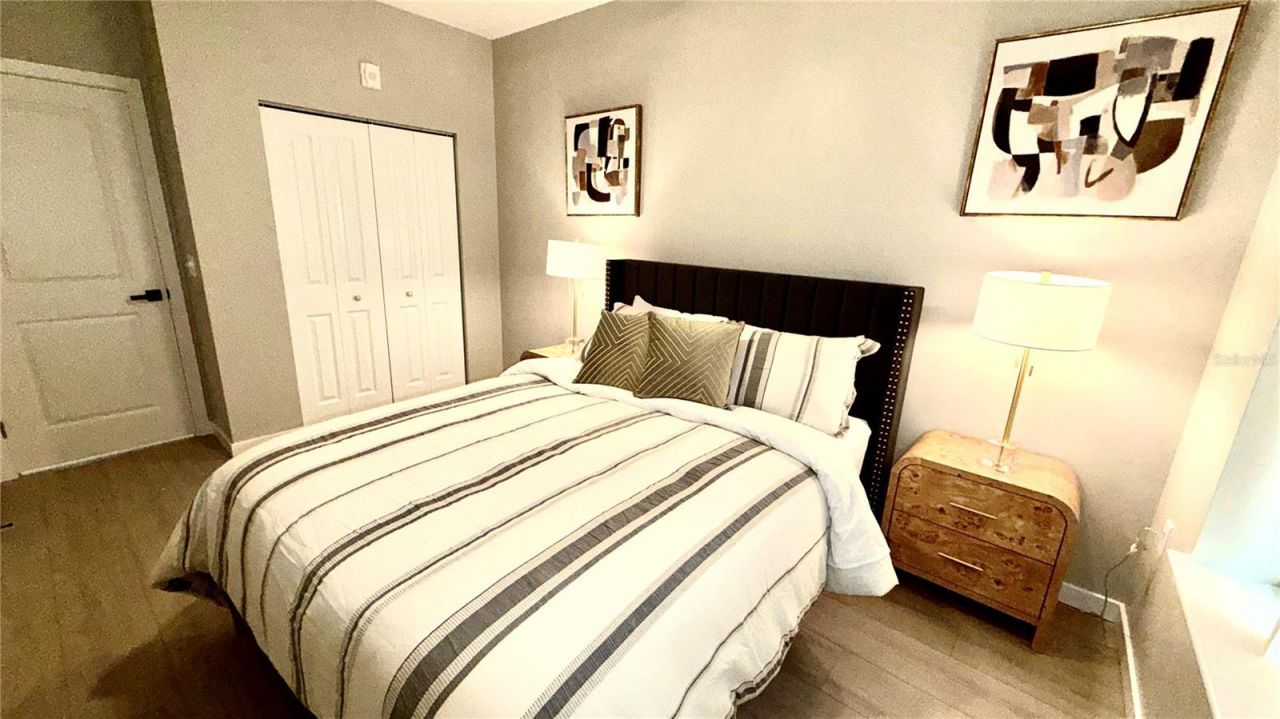 701 Mirror Lake Drive N, Unit 121, Saint Petersburg, FL 33701 Photo