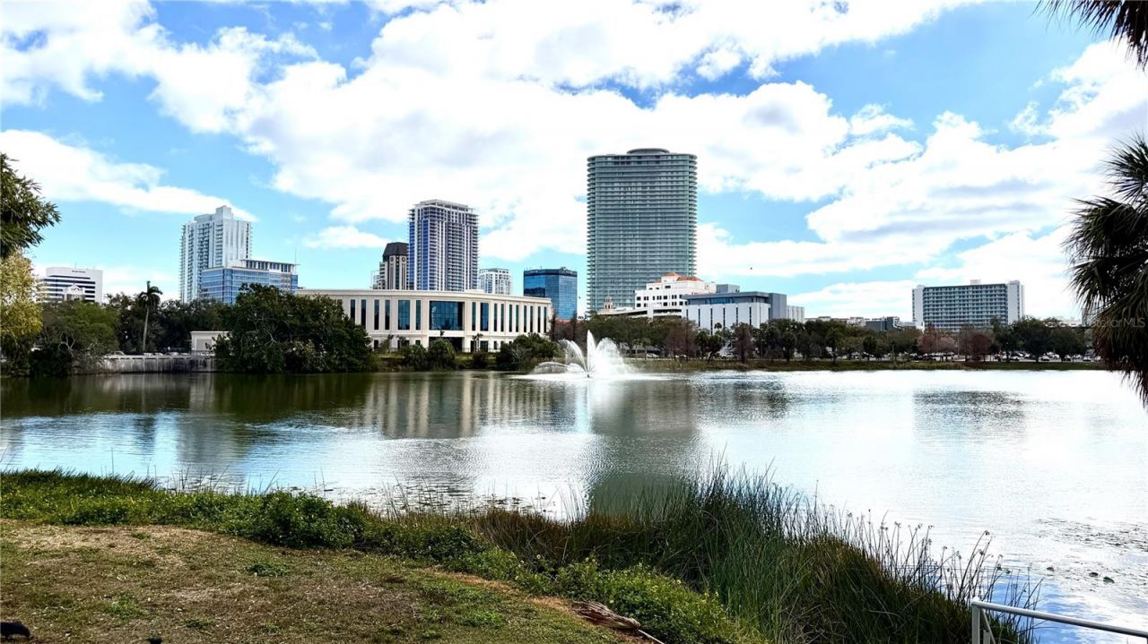 701 Mirror Lake Drive N, Unit 121, Saint Petersburg, FL 33701 Photo