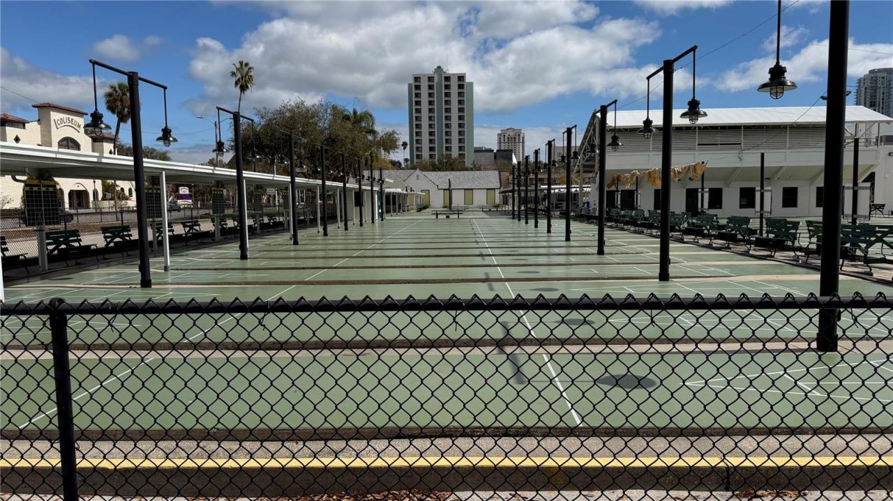 701 Mirror Lake Drive N, Unit 121, Saint Petersburg, FL 33701 Photo