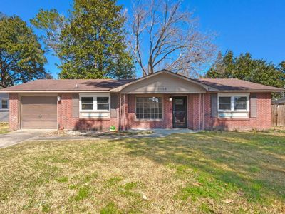 7708 Knollwood Drive, North Charleston, SC 29418