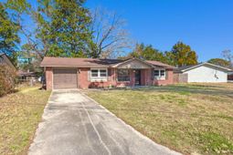 7708 Knollwood Drive photo 4