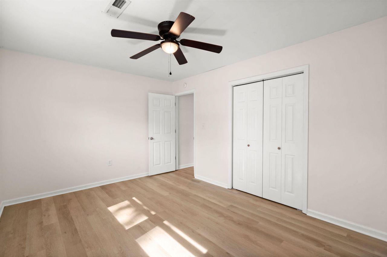 7708 Knollwood Drive Photo 21