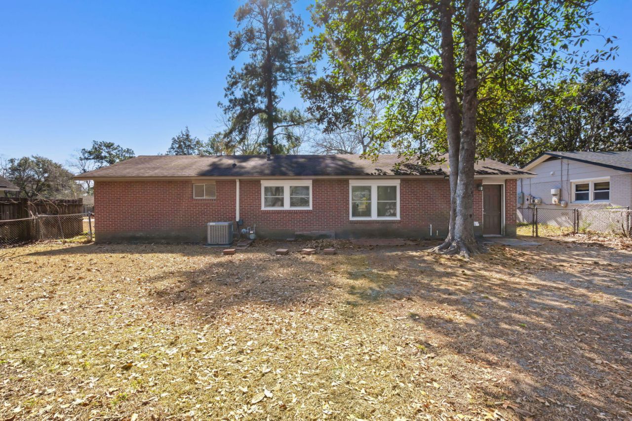 7708 Knollwood Drive Photo 25