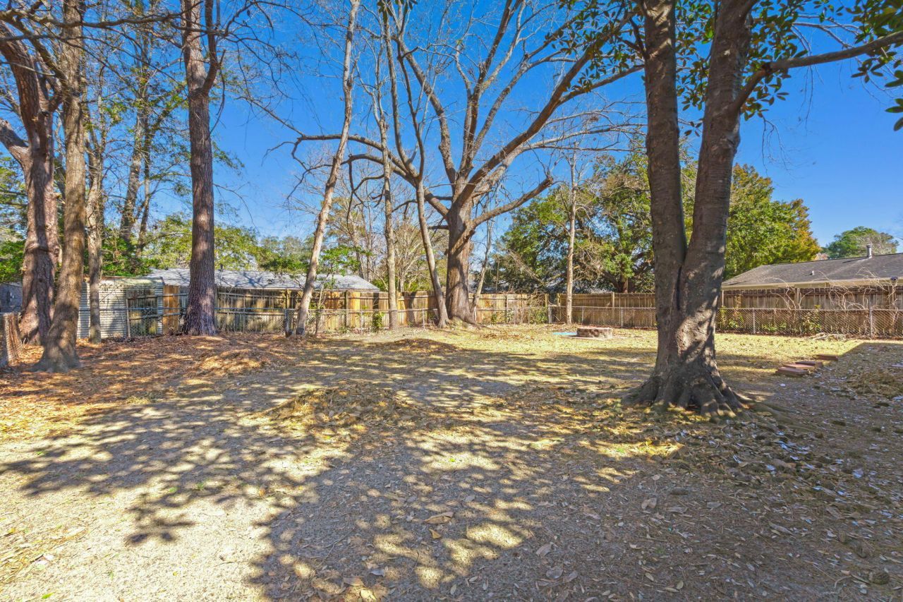 7708 Knollwood Drive Photo 27