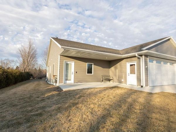 108 Highland Drive, Unit 1, Decorah, IA 52101