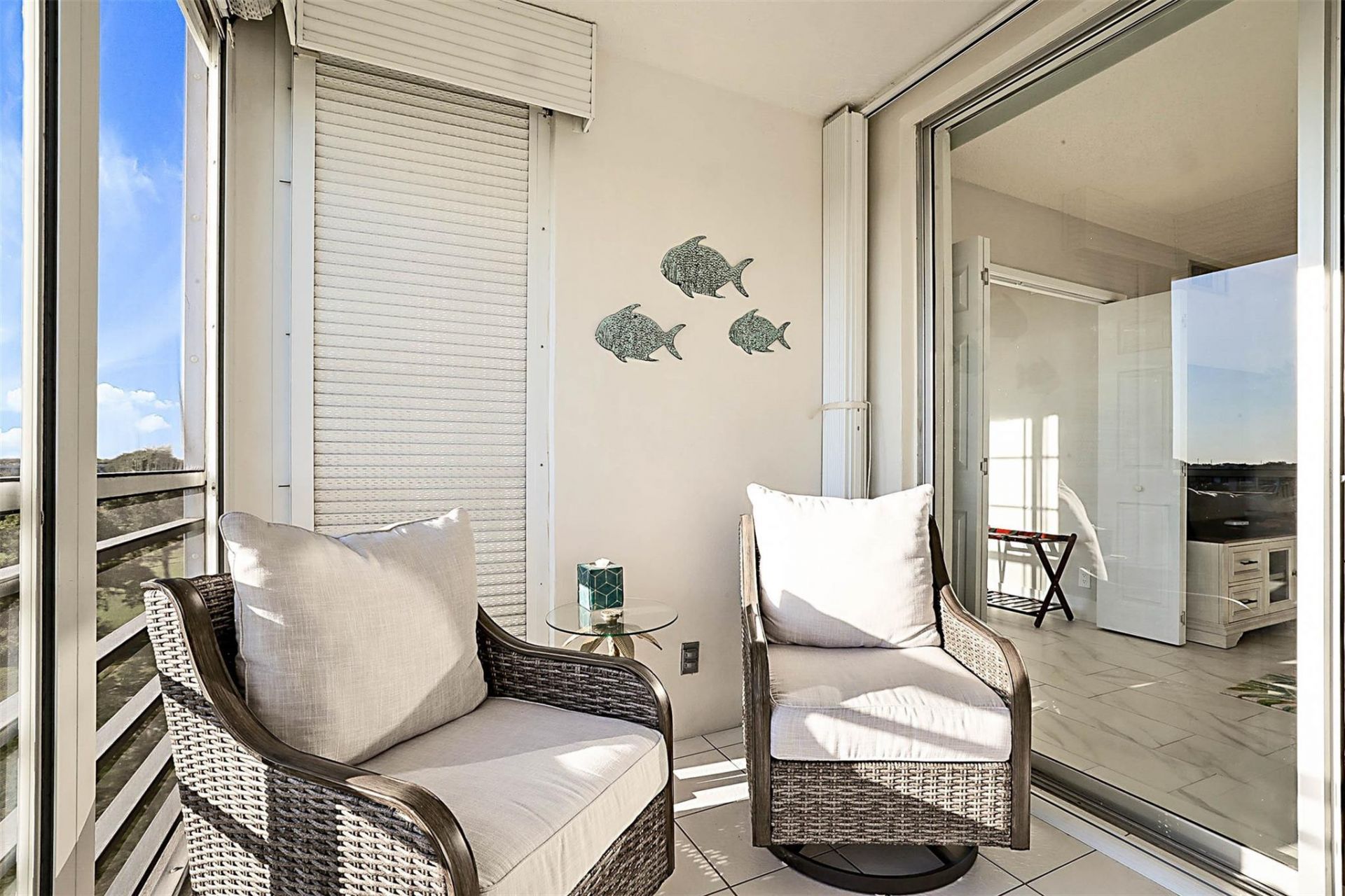 575 Oaks Lane, Unit 703, Pompano Beach, FL 33069 Photo