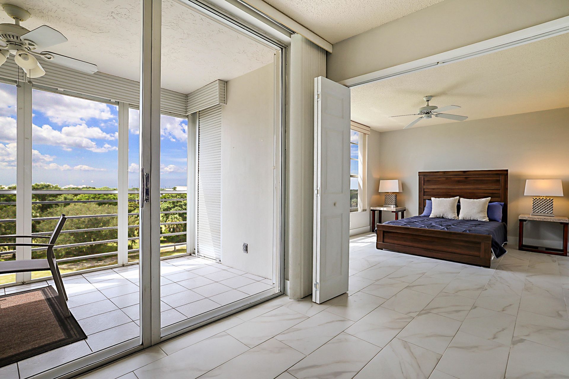 575 Oaks Lane, Unit 703, Pompano Beach, FL 33069 Photo