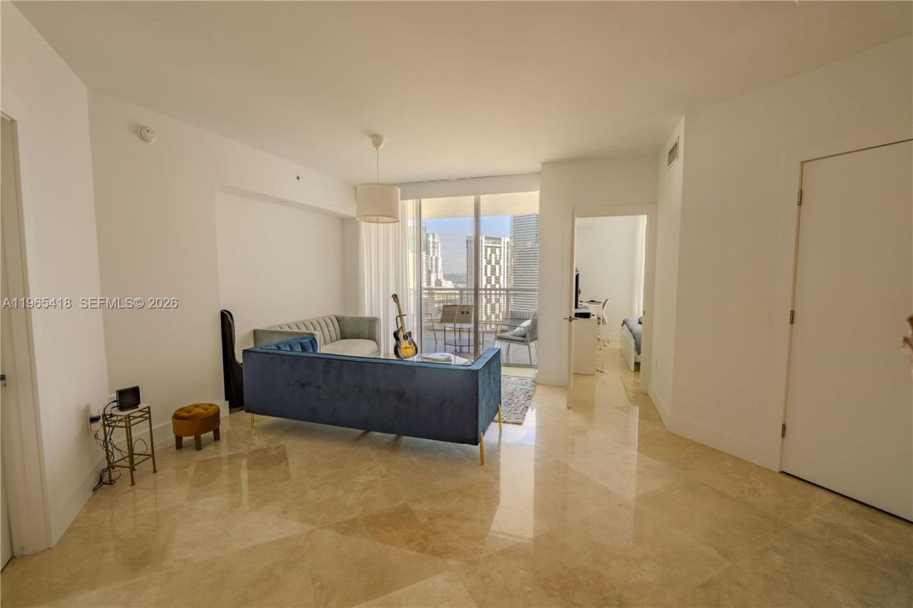 350 S Miami Ave, Unit 3203, Miami, FL 33130 Photo