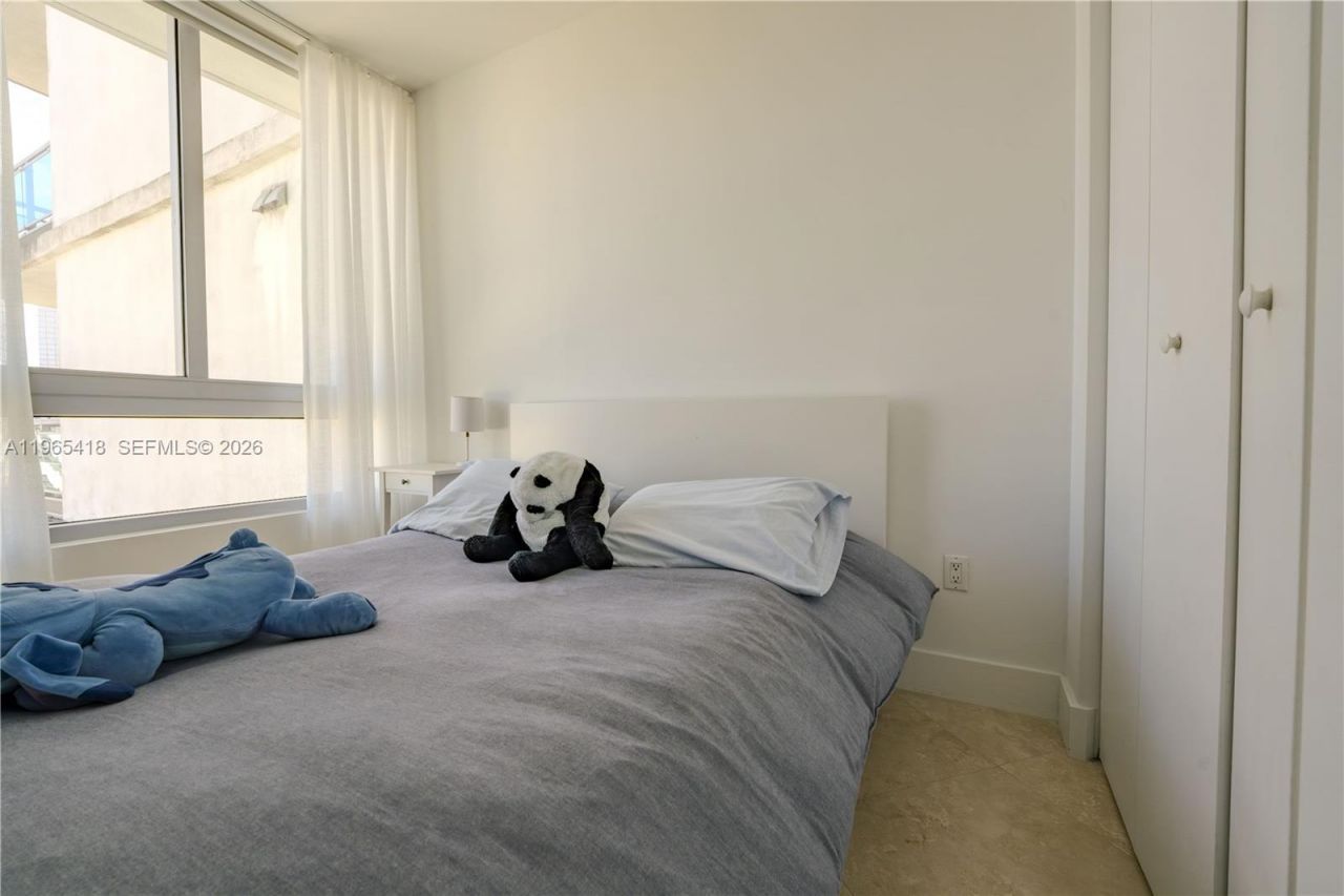 350 S Miami Ave, Unit 3203, Miami, FL 33130 Photo