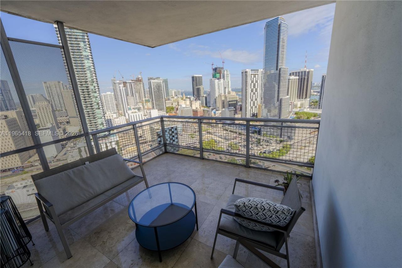 350 S Miami Ave, Unit 3203, Miami, FL 33130 Photo