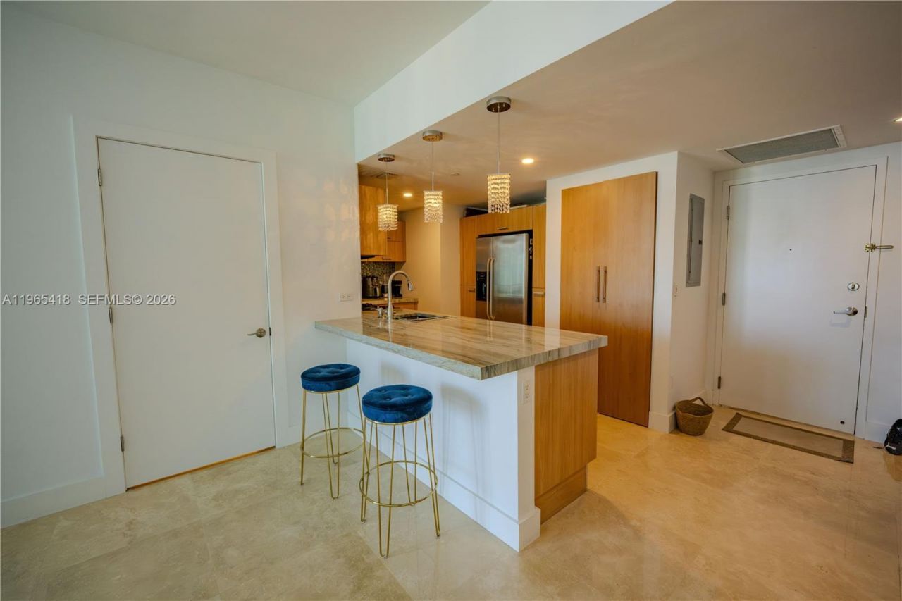 350 S Miami Ave, Unit 3203, Miami, FL 33130 Photo