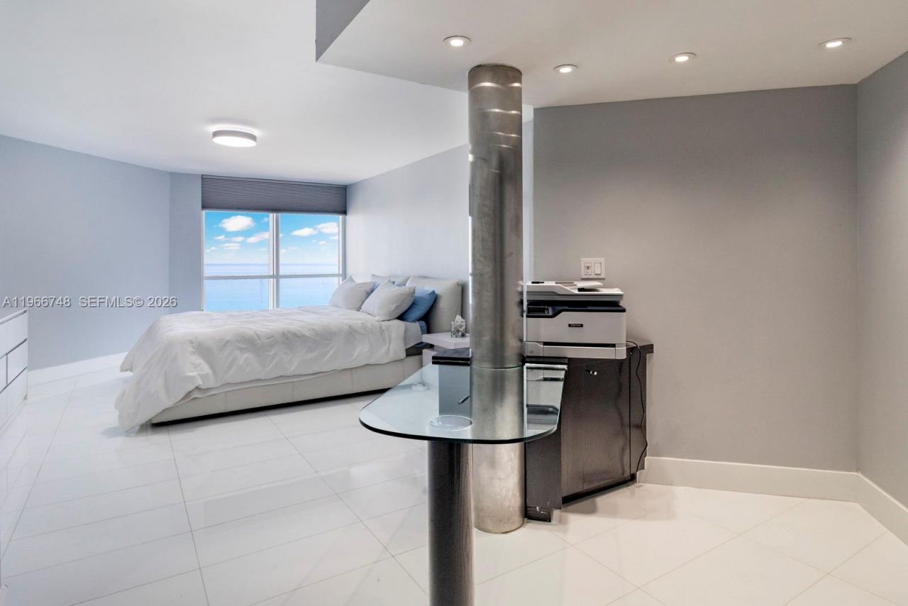 6767 Collins Ave, Unit 1903, Miami Beach, FL 33141 Photo