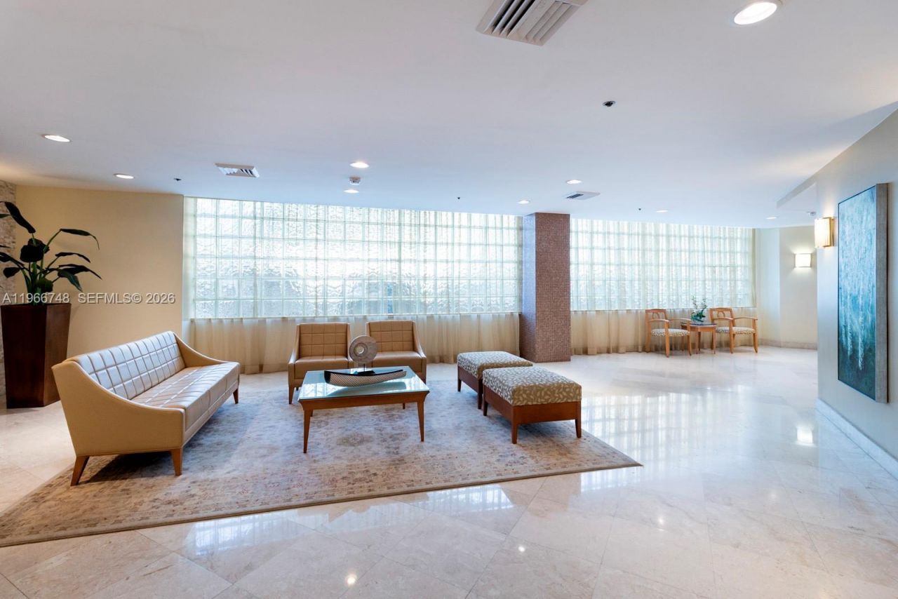 6767 Collins Ave, Unit 1903, Miami Beach, FL 33141 Photo