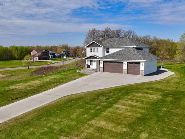 433 60th Avenue SE, Saint Cloud, MN 56304