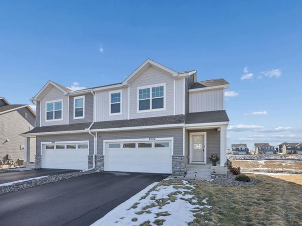 2004 Clearwater Terrace, Shakopee, MN 55379