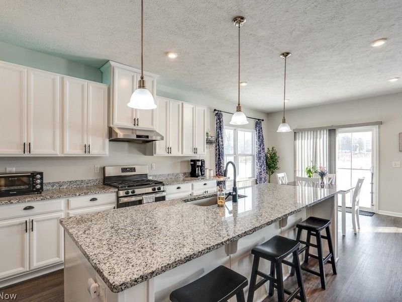 8325 Bedaos Drive, Mentor, OH 44060 Photo 2