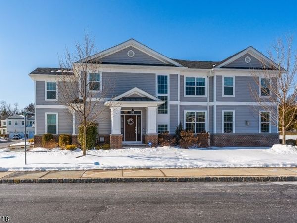 601 Monroe Ct, Hanover, NJ 07981