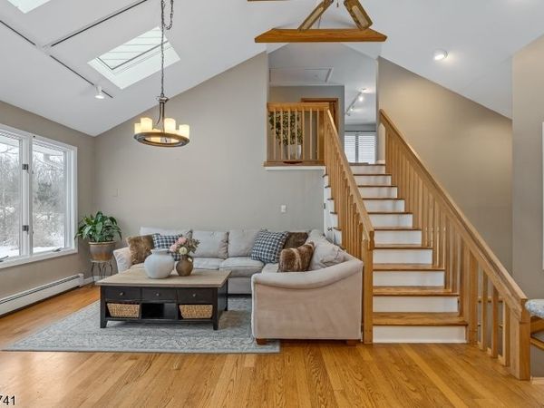 12 Mulford Rd, Andover, NJ 07848