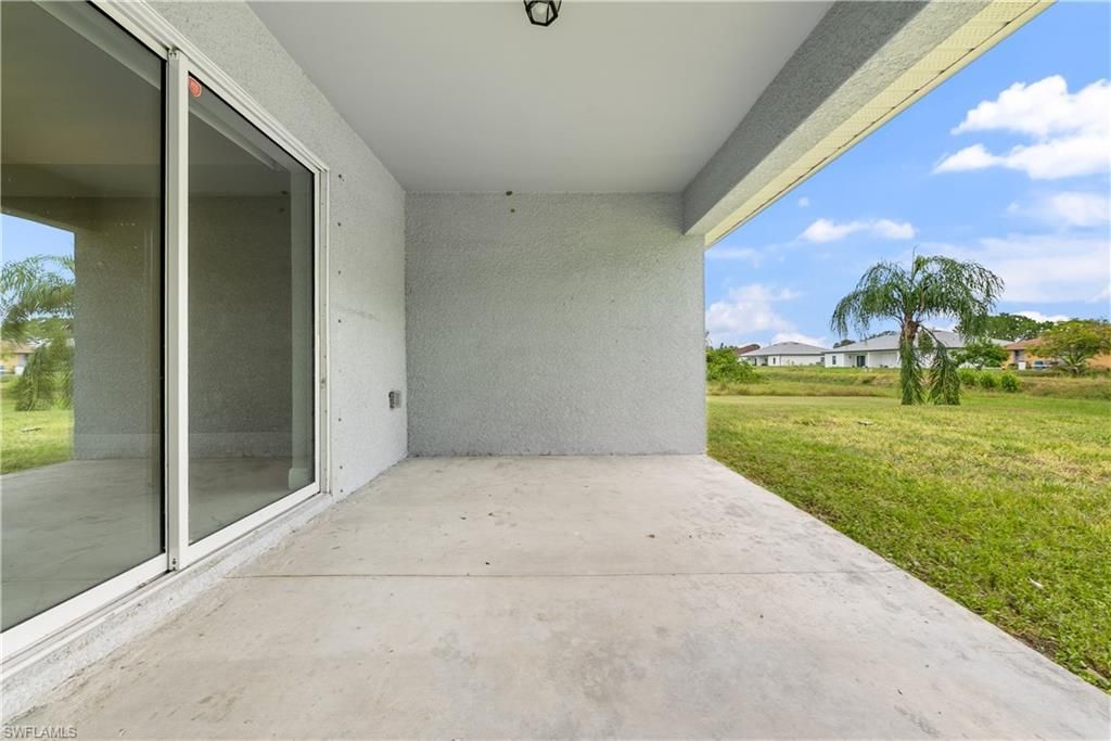 305-307 Hightower Ave S, Lehigh Acres, FL 33973 Photo