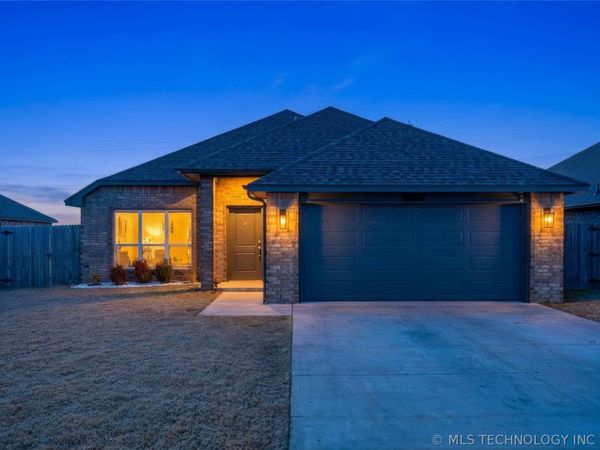 10914 S 274th East Avenue, Coweta, OK 74429