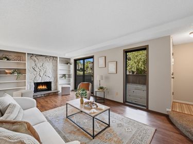 2106 Tamarin Trail, Golden Valley, MN 55427