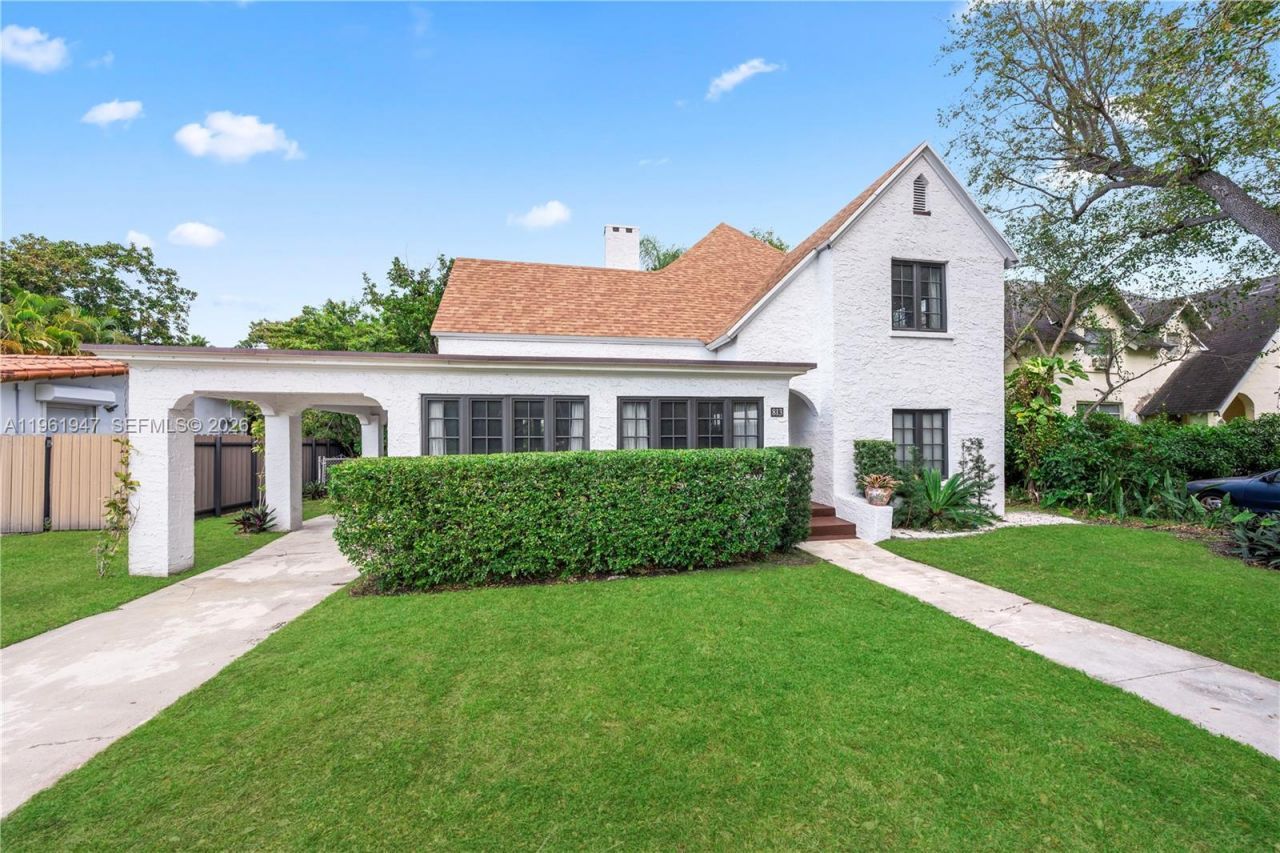 813 NE 81st St, Miami, FL 33138 Photo