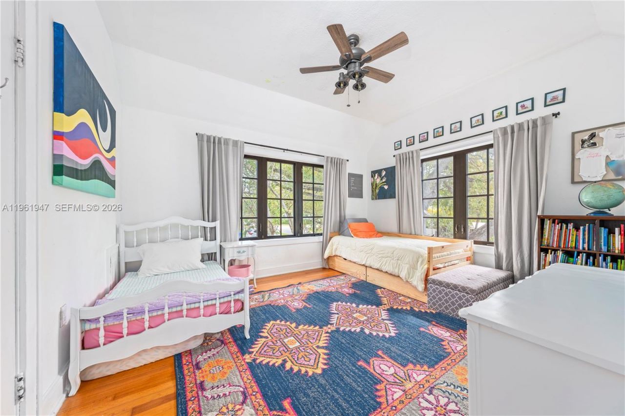 813 NE 81st St, Miami, FL 33138 Photo