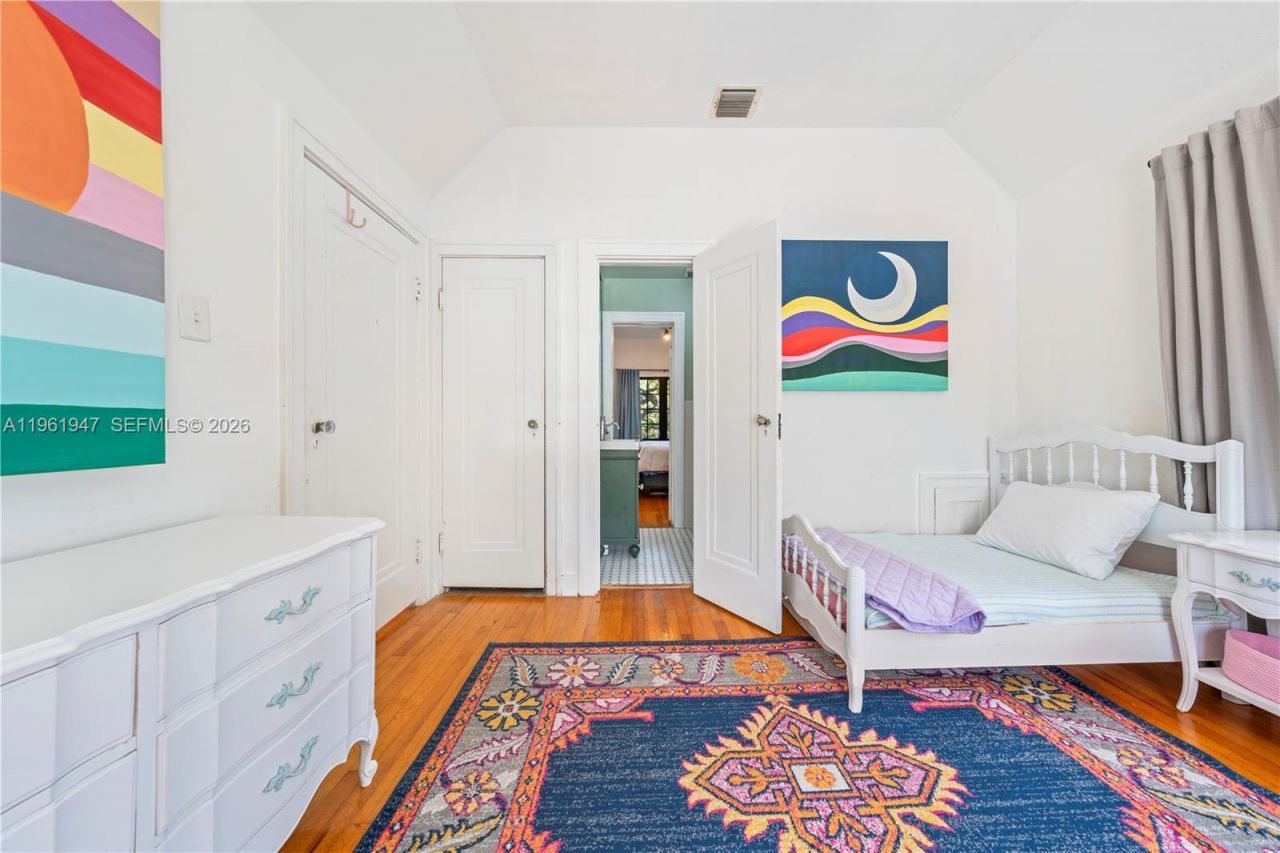 813 NE 81st St, Miami, FL 33138 Photo