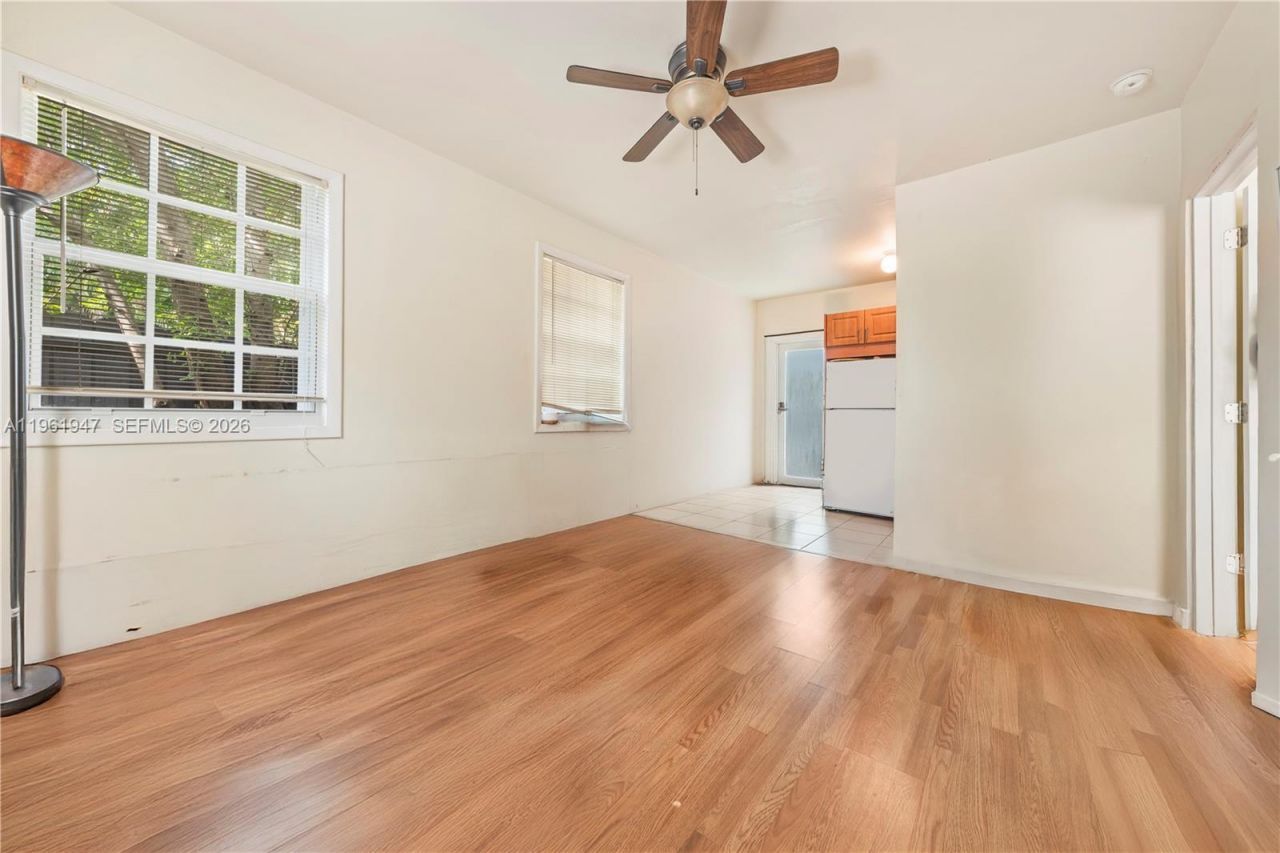 813 NE 81st St, Miami, FL 33138 Photo