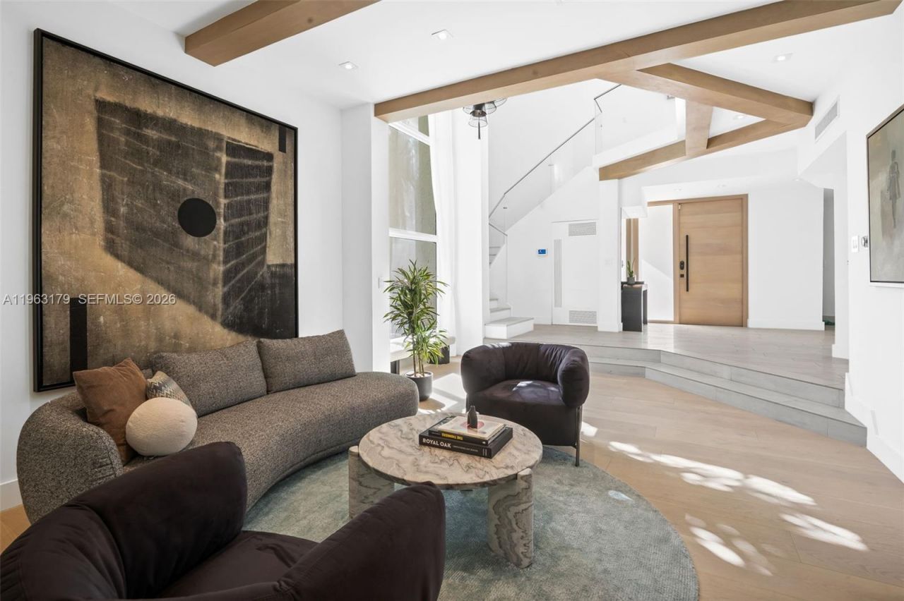 1961 S Oak Haven Cir , Miami, FL 33179 Photo