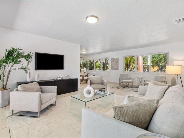 8260 SW 133 St, Pinecrest, FL 33156