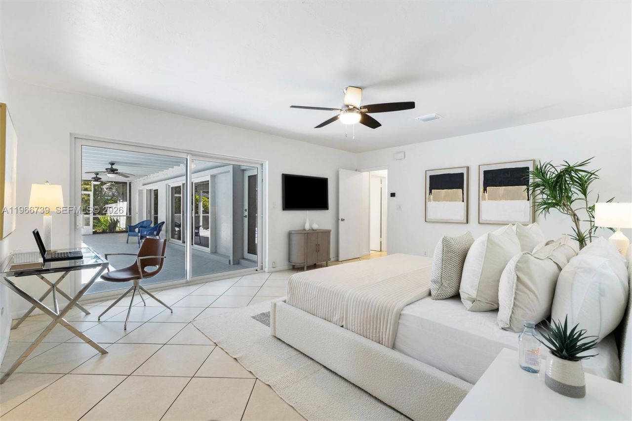 8260 SW 133 St, Pinecrest, FL 33156 Photo