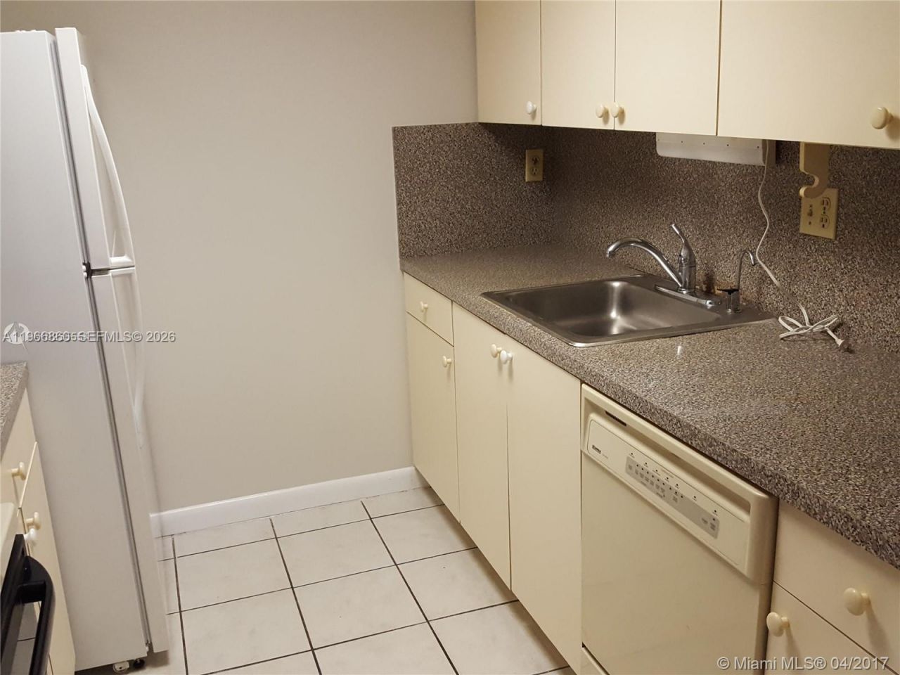 14601 N Kendall Dr , Unit 208K, Miami, FL 33186 Photo