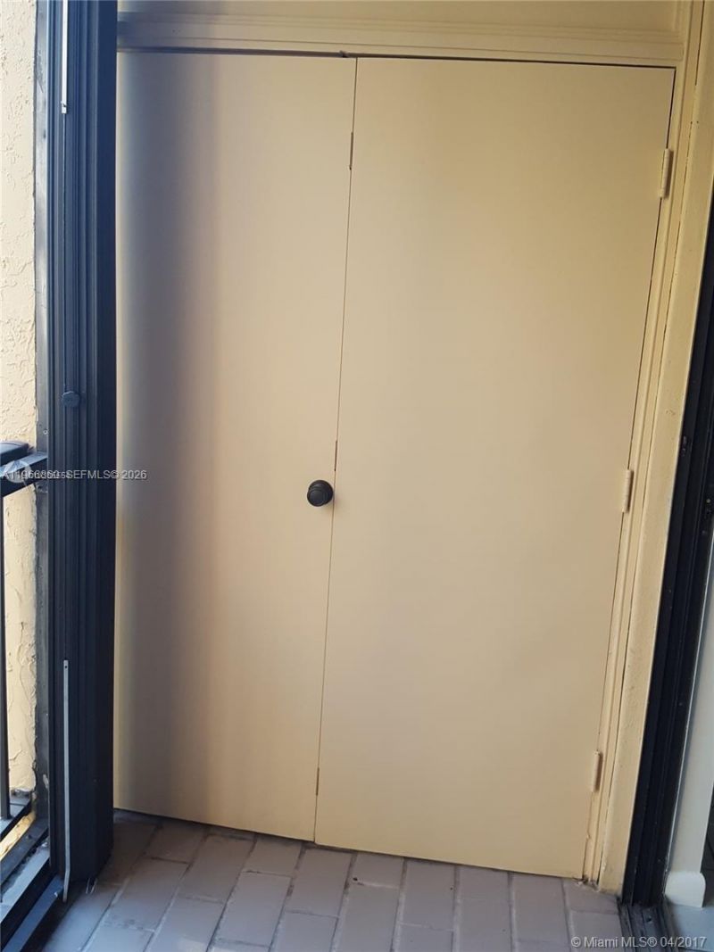 14601 N Kendall Dr , Unit 208K, Miami, FL 33186 Photo