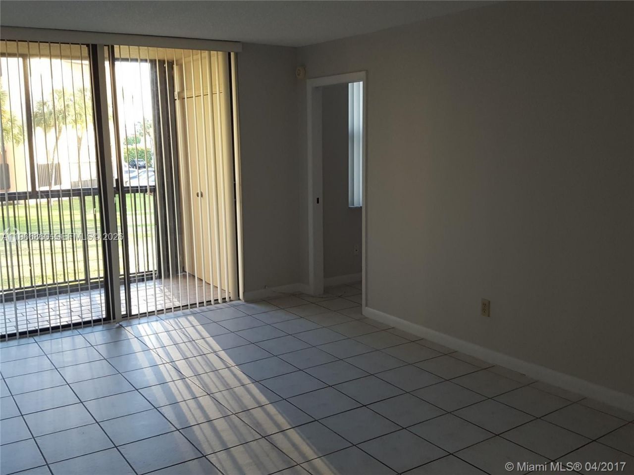 14601 N Kendall Dr , Unit 208K, Miami, FL 33186 Photo