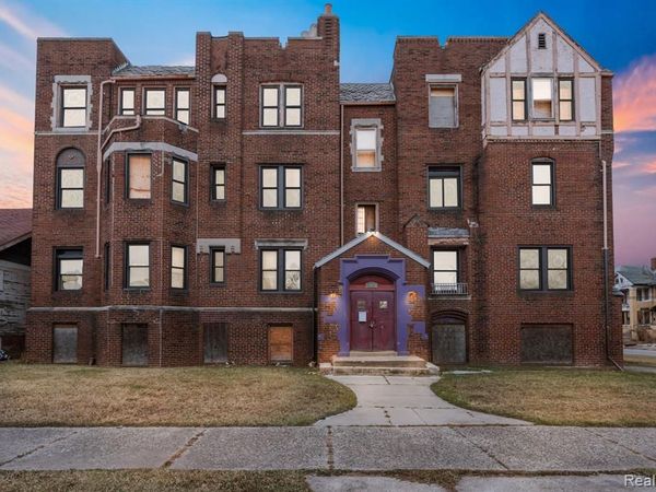 12835 LA SALLE Boulevard , Detroit, MI 48238