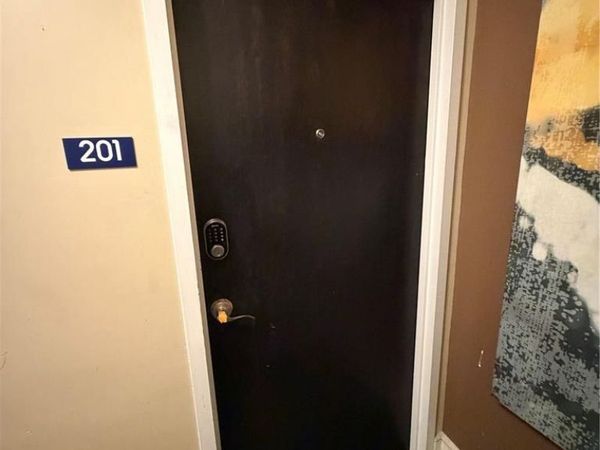 210 N 17th Street, St Louis, MO 63103