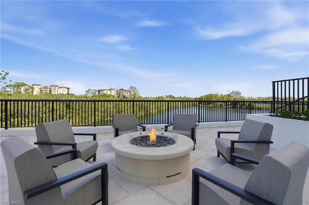 4810 Pelican Colony, Unit 903, Bonita Springs, FL 34134 Photo