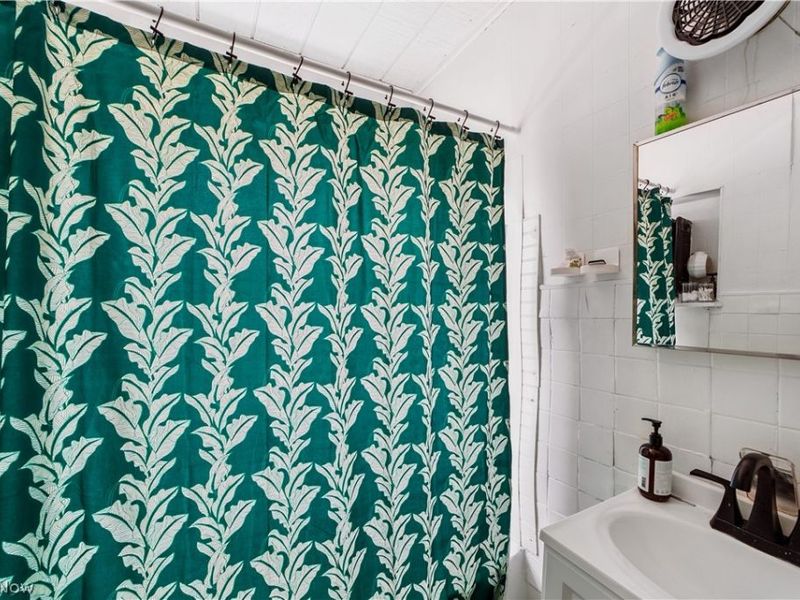 608 E 185th, Euclid, OH 44119 Photo 35