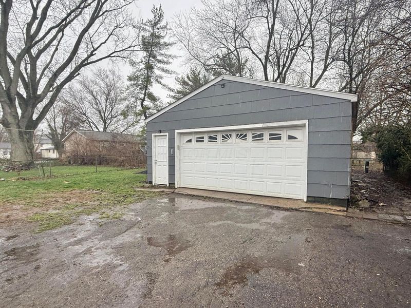 1605 Greenville Road, Columbus, OH 43223 Photo 2