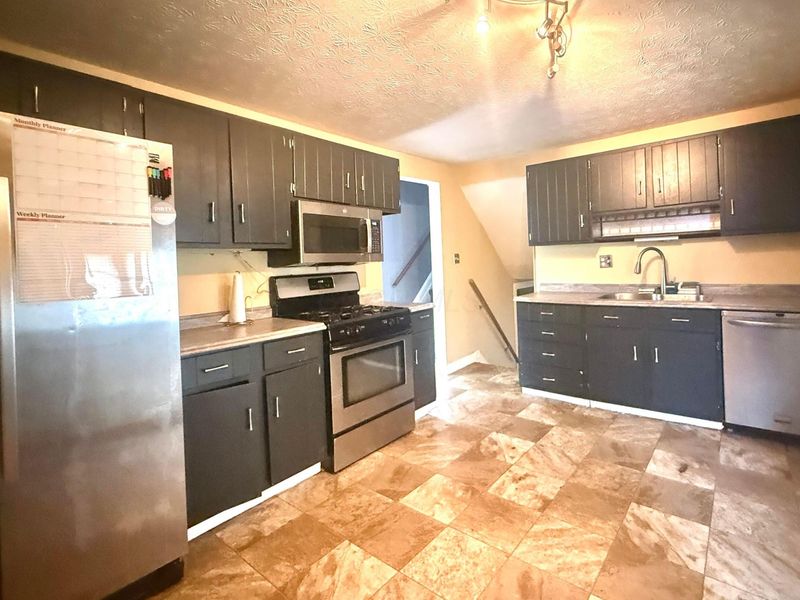 1605 Greenville Road, Columbus, OH 43223 Photo 3