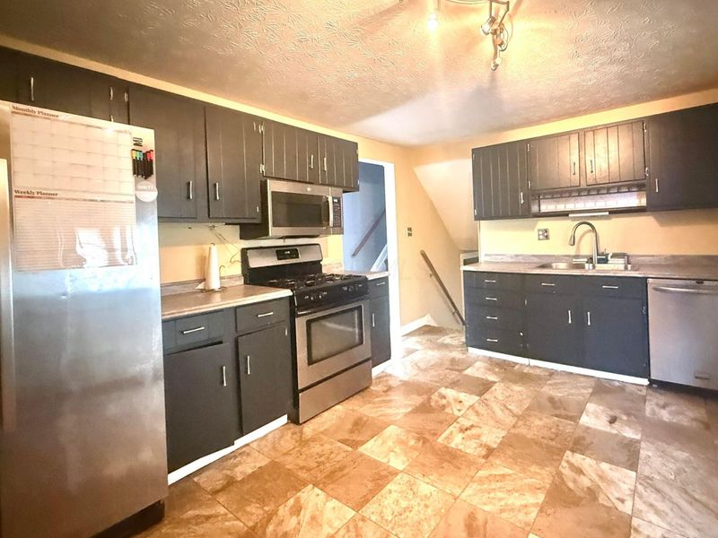 1605 Greenville Road, Columbus, OH 43223 Photo 4