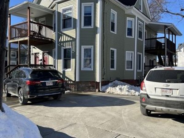 128 Hampden Street, West Springfield, MA 01089