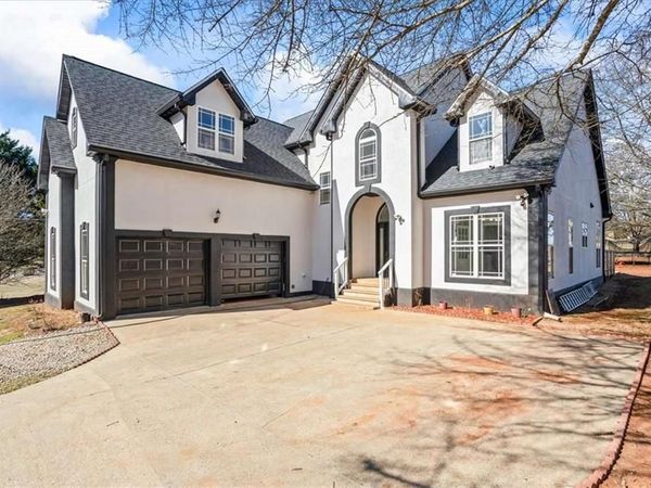 3955 Pucketts Road, Snellville, GA 30039